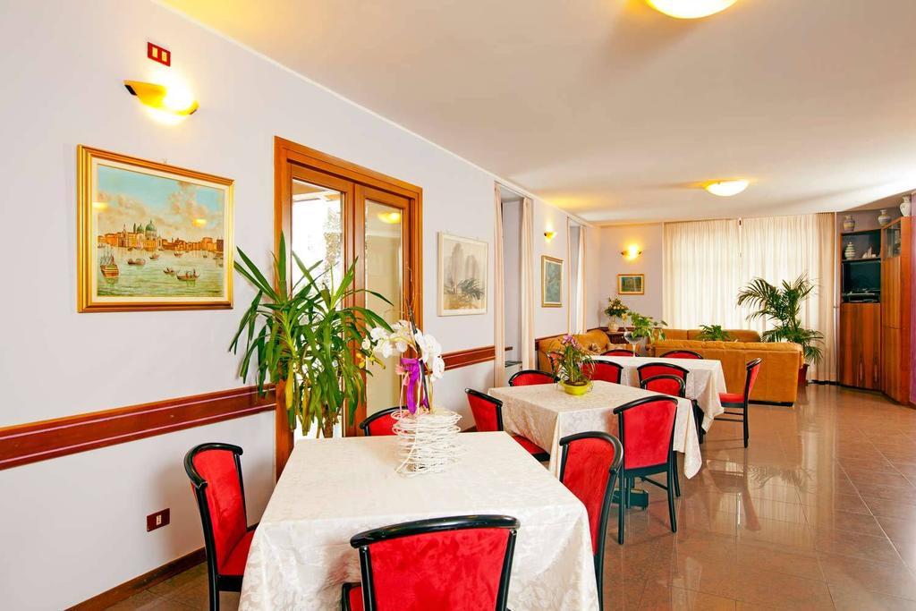 Fino Del Monte Hotel Libia מראה חיצוני תמונה